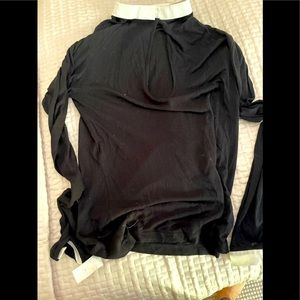 Size M LAMB black top